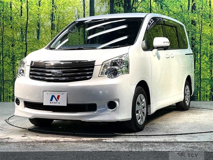 2013 Toyota Noah