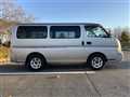 2001 Nissan Caravan Van