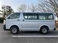 2004 Toyota Hiace Van