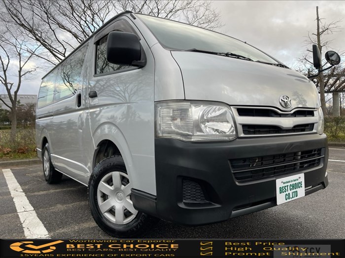 2011 Toyota Hiace Van