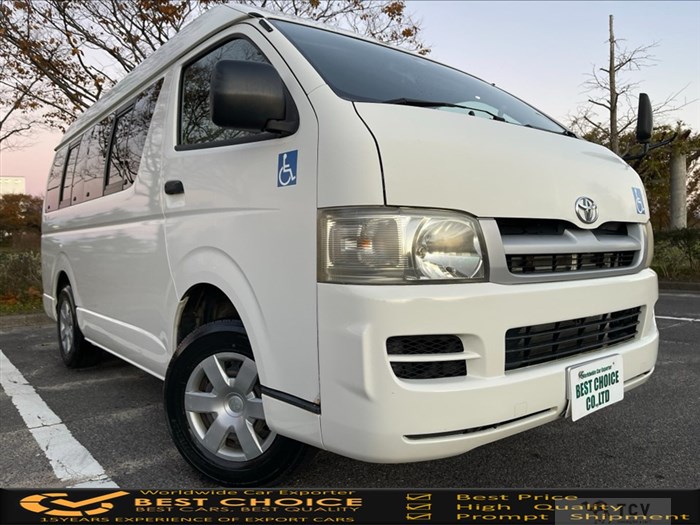 2004 Toyota Regiusace Van