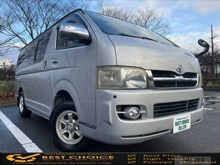 2004 Toyota Regiusace Van