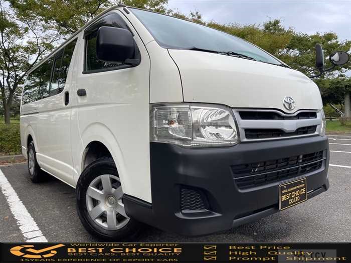 2013 Toyota Regiusace Van