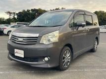 2012 Toyota Noah