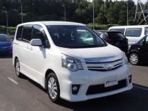 2010 Toyota Noah