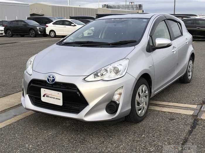 2016 Toyota AQUA