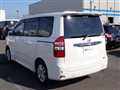 2010 Toyota Noah