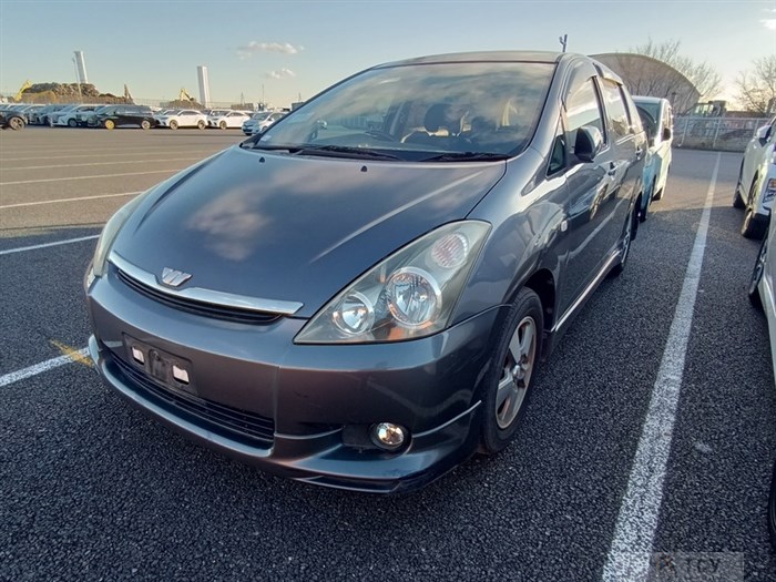 2004 Toyota Wish