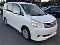 2011 Toyota Noah