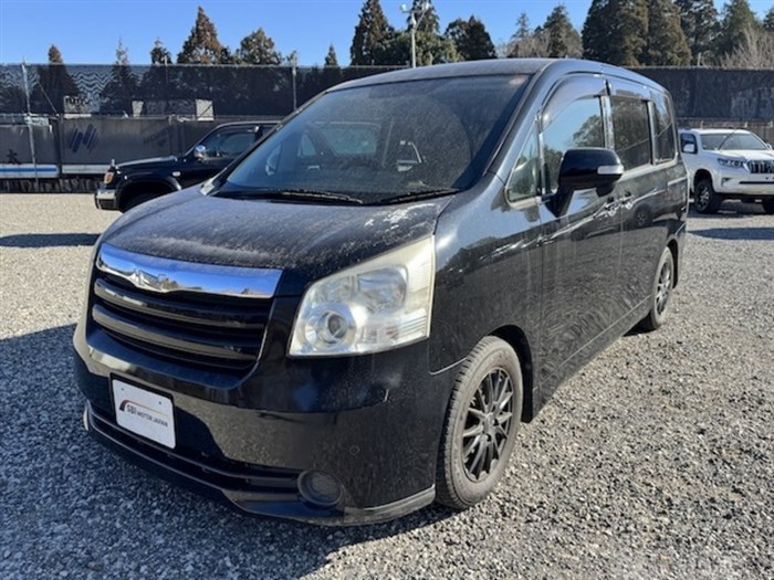 2007 Toyota Noah