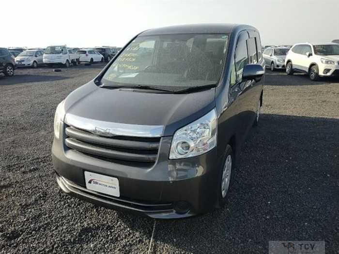 2009 Toyota Noah