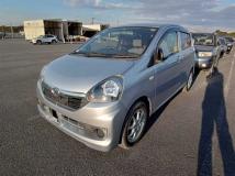 2016 Daihatsu Mira Es
