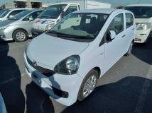 2016 Daihatsu Mira Es