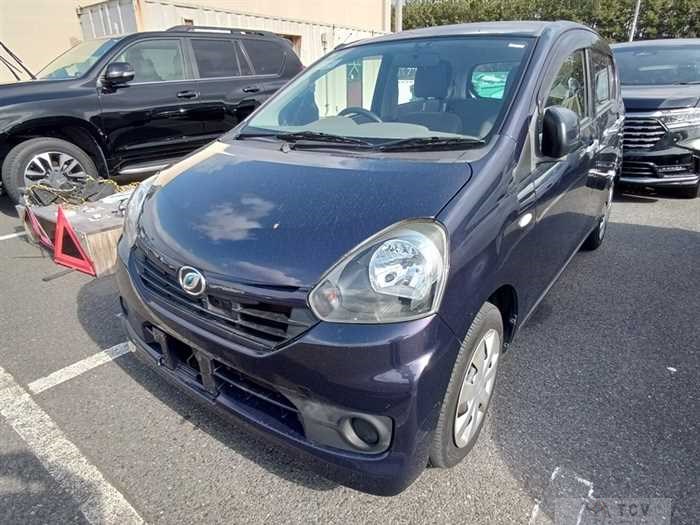 2016 Daihatsu Mira Es