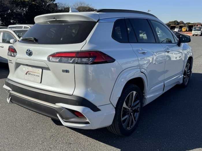 Toyota CorollaCross Hybrid Z 2023 — миниатюра 6