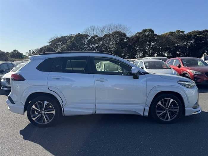 Toyota CorollaCross Hybrid Z 2023 — миниатюра 7