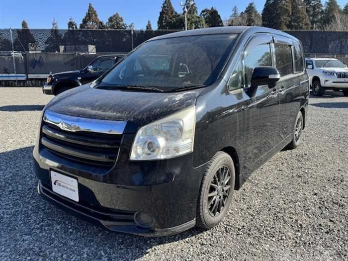 2007 Toyota Noah