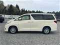 2013 Toyota Alphard