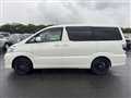 2005 Toyota Alphard