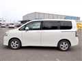2009 Toyota Voxy