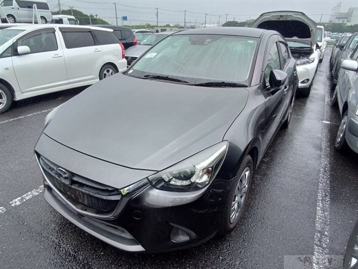 2017 Mazda Demio