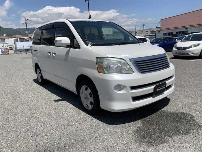 2007 Toyota Noah