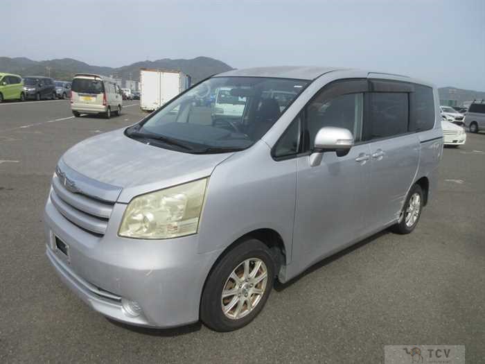 2007 Toyota Noah