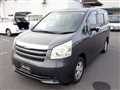 2007 Toyota Noah