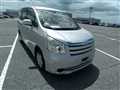 2007 Toyota Noah