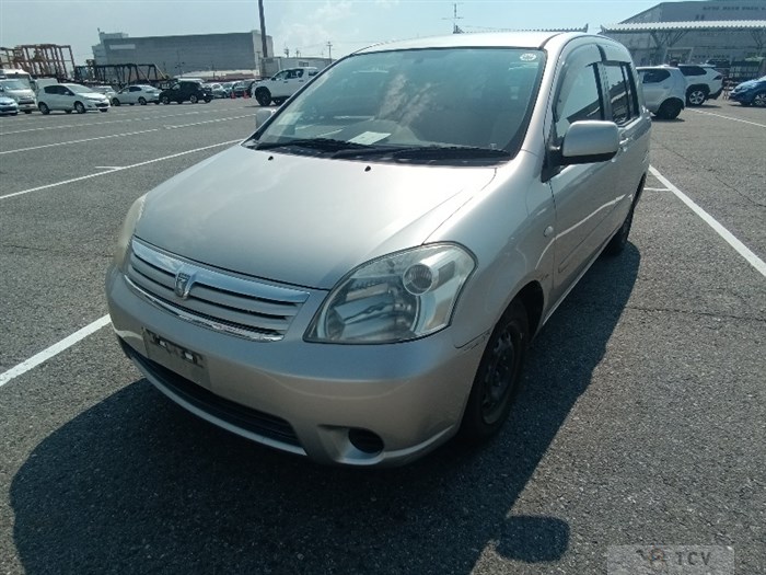 2006 Toyota Raum