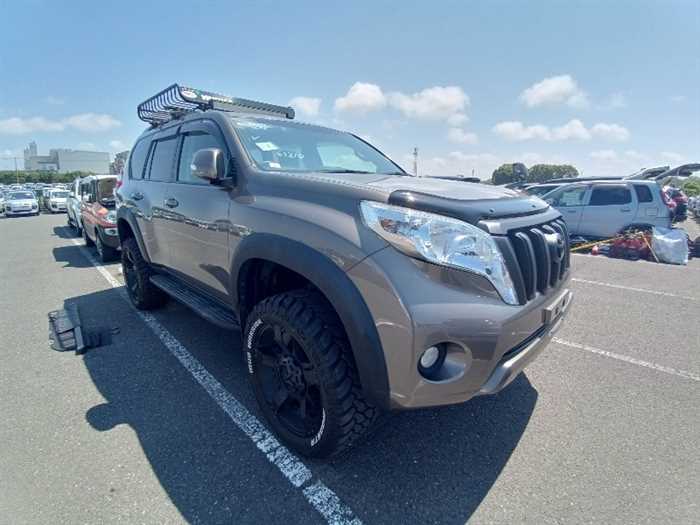 Toyota Land Cruiser Prado 2015 photo 2
