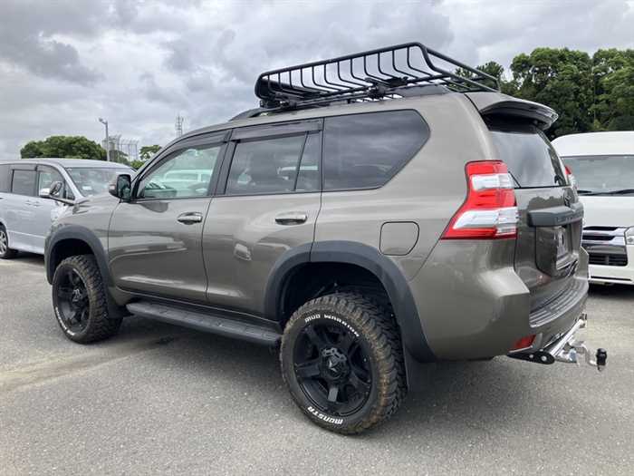 Toyota Land Cruiser Prado 2015 photo 3