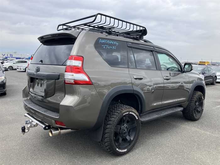Toyota Land Cruiser Prado 2015 photo 4