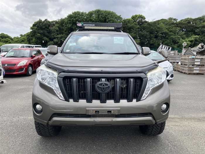 Toyota Land Cruiser Prado 2015 photo 5