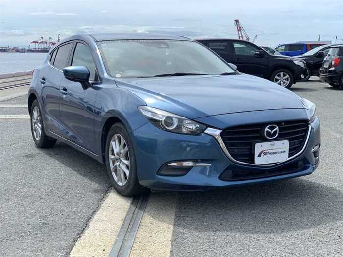 Mazda Axela 2019 photo 2