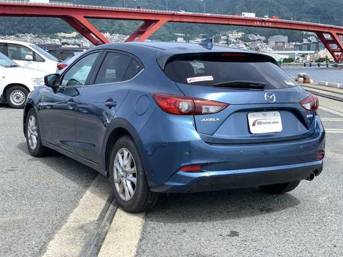Mazda Axela 2019 photo 3
