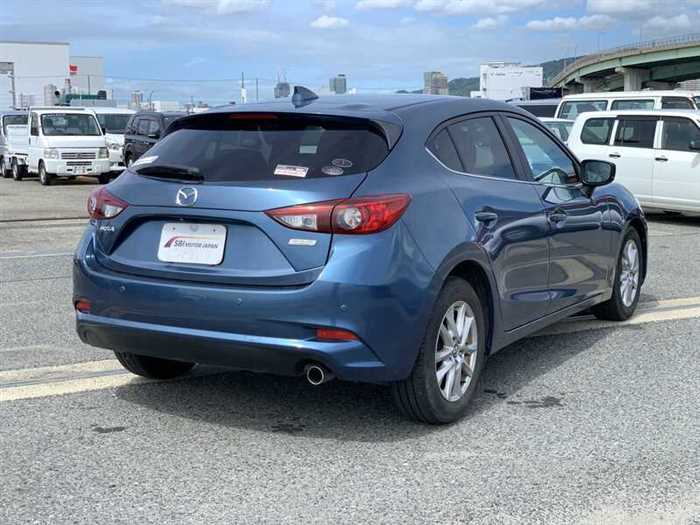 Mazda Axela 2019 photo 4