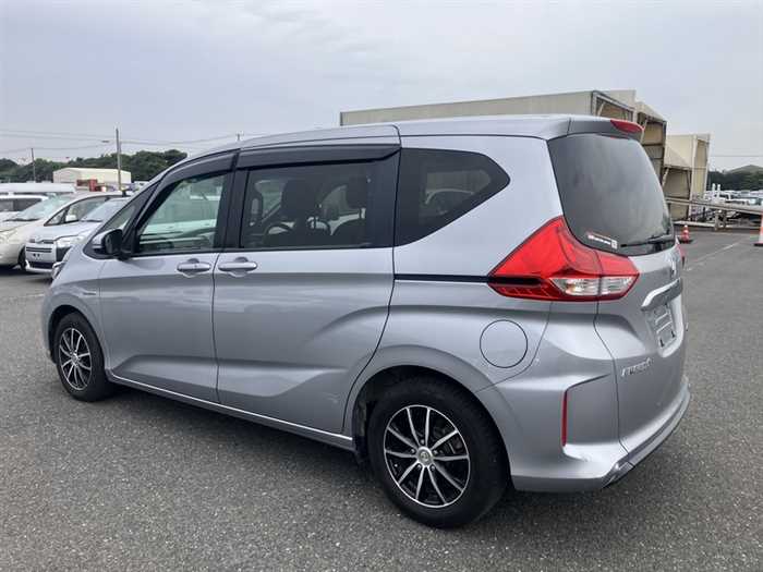 Honda Freed 2019 photo 3
