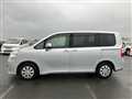 2010 Toyota Noah