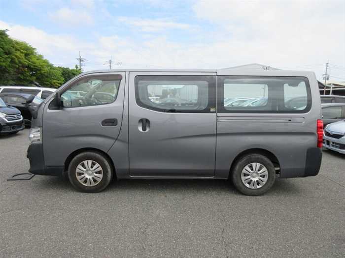 Nissan Nv350 Caravan 2021 photo 2