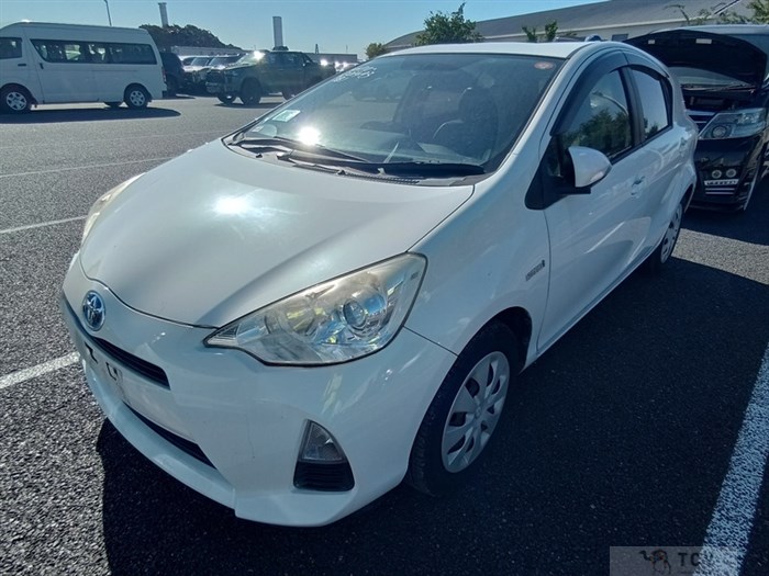 2014 Toyota AQUA