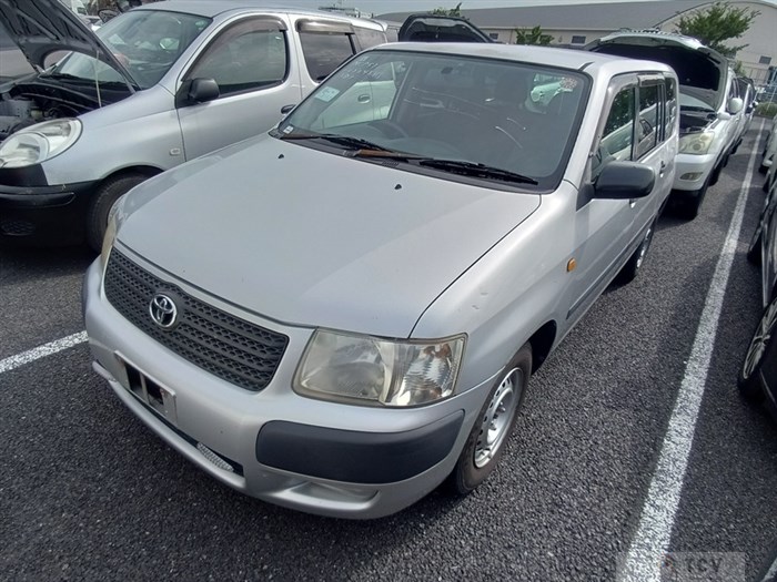 2009 Toyota Succeed Van