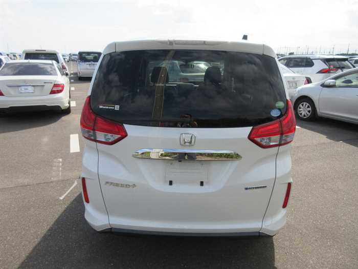 Honda Freed 2018 photo 4