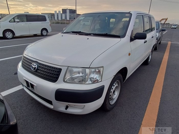 2013 Toyota Succeed Van