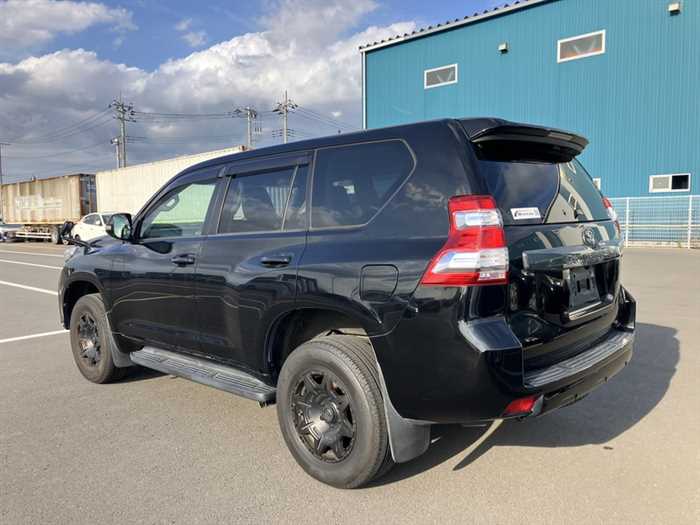 Toyota Land Cruiser Prado 2016 photo 3
