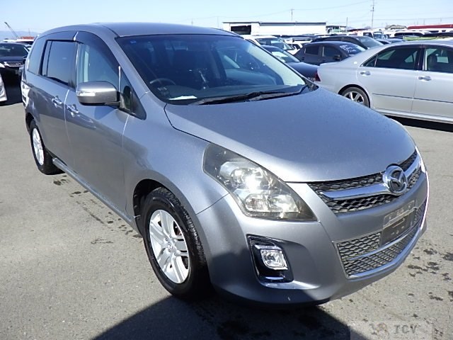 2011 Mazda MPV