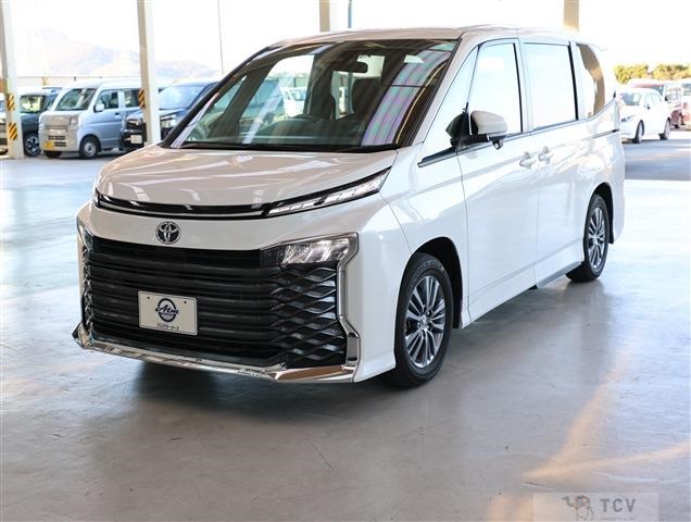 2023 Toyota Voxy