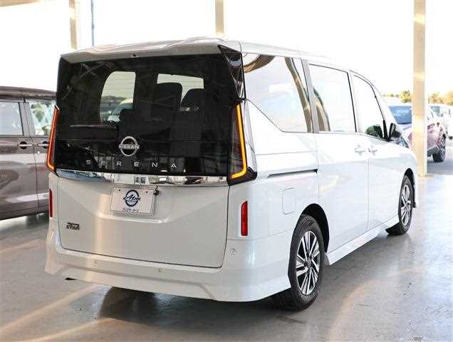 Nissan Serena 2025 — фото 7 купить в Москве