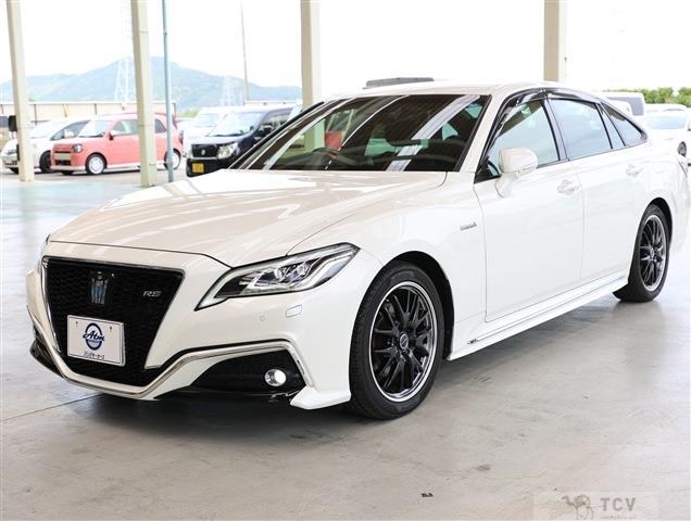 2019 Toyota Crown Hybrid
