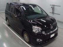 2013 Toyota Voxy